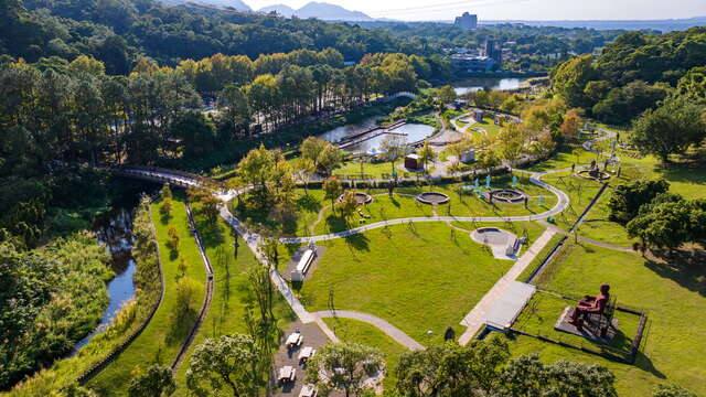 慈湖紀念雕塑公園的官方照片