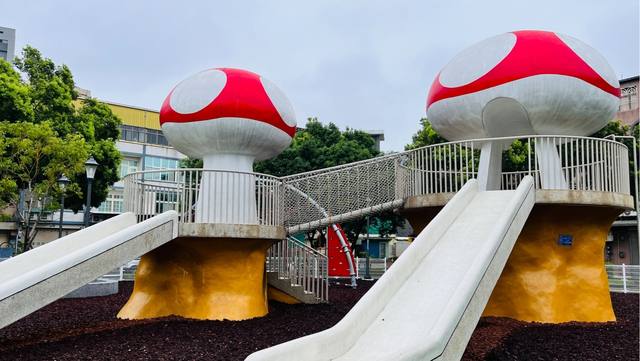 蘑菇城堡公園的官方照片
