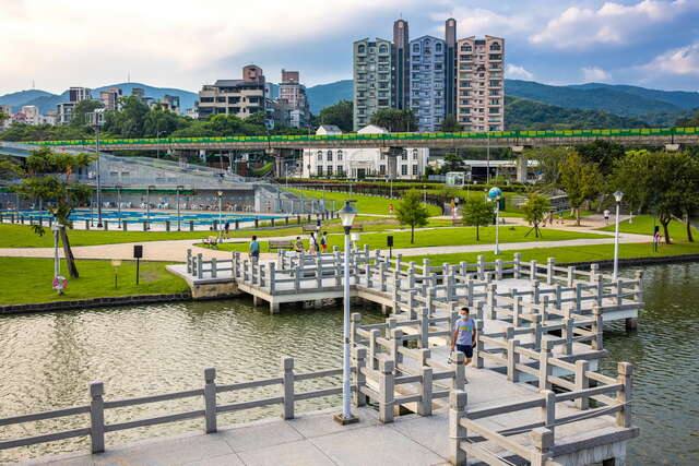 大湖公園的官方照片