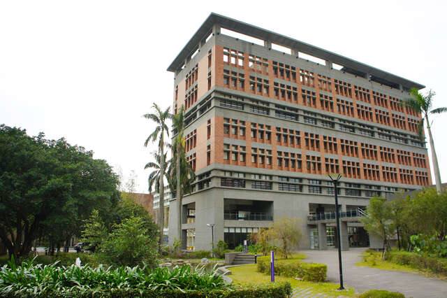 國立臺灣大學法律學院的官方照片