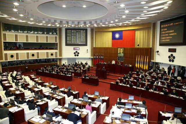 臺北市議會的官方照片