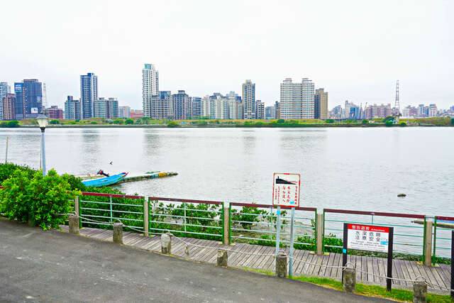 福安河濱公園的官方照片