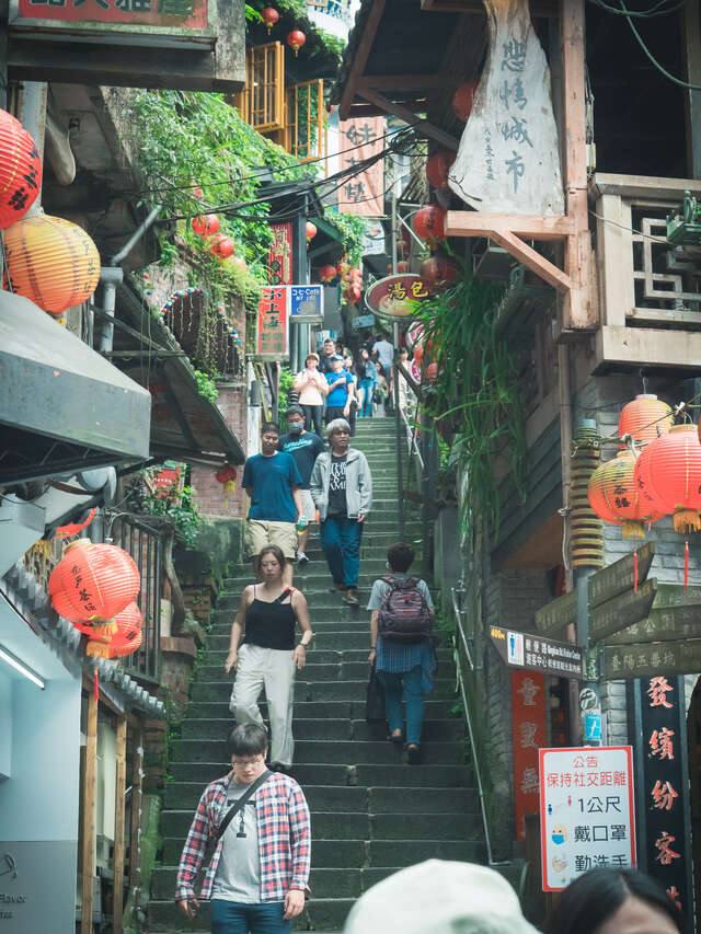豎崎路的官方照片