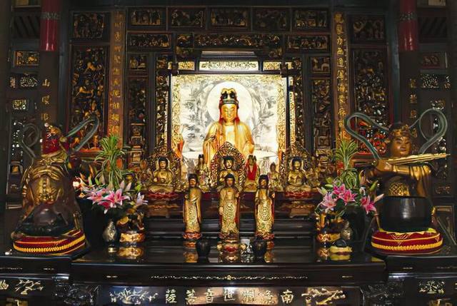 淡水龍山寺的官方照片