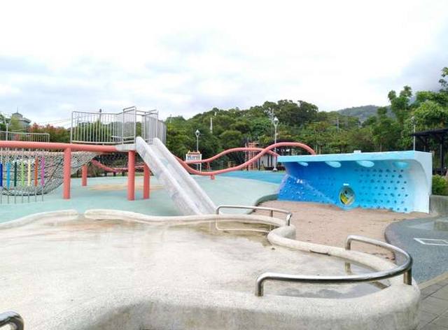八里渡船頭公園的官方照片