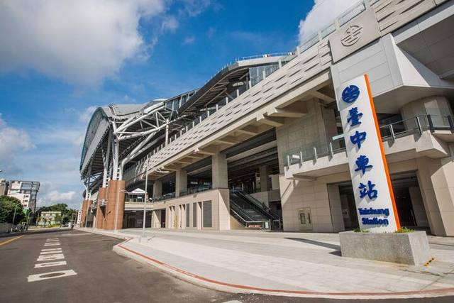 新臺中火車站的官方照片