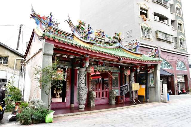 開基靈祐宮的官方照片