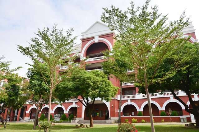 長榮中學校史館、校牧館(原台南長老教中學校講堂暨校長宿舍)的官方照片