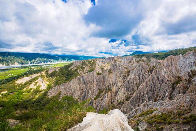 利吉惡地及小黃山的官方照片